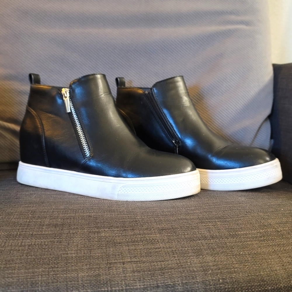 Black Wedge Shoe